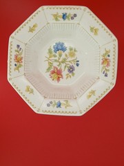 Decorative Pedestal Bowl