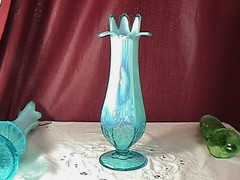 “SQUIRREL and ACORN” VASE 5 3/4″ BY: UNKNOWN
