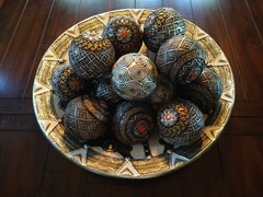 Decorative Bowl with 17 Large Ornamental Balls Orbs Vas Home Decor Retro