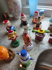 Lot of 30 Solar Dancers Toys Decorations Collectibles – Christmas Halloween