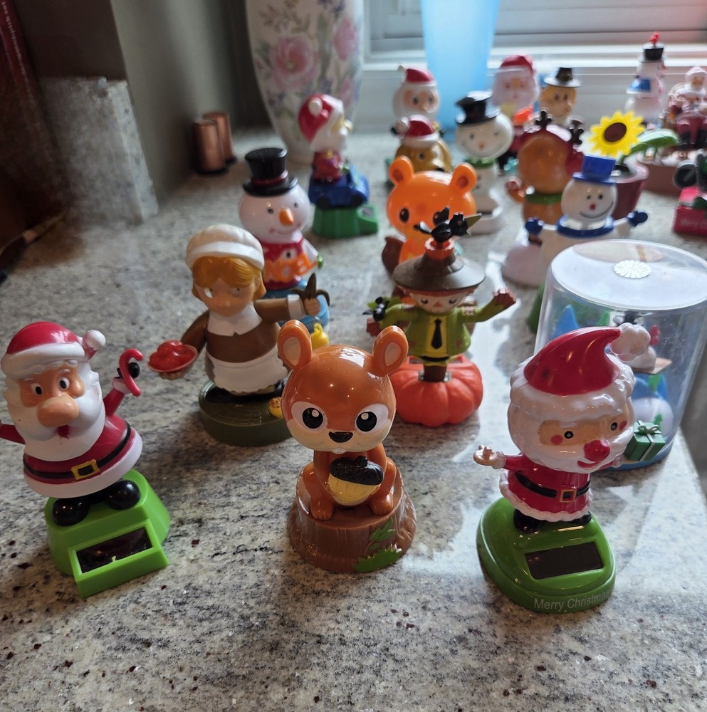 Lot of 30 Solar Dancers Toys Decorations Collectibles – Christmas Halloween